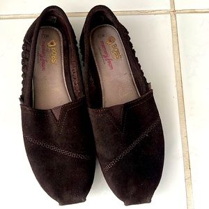 Bob’s from Skechers Sz 7.5 chocolate brown suede slip on- EUC/memory foam insole